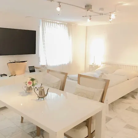 F10 Roth Apartamento *